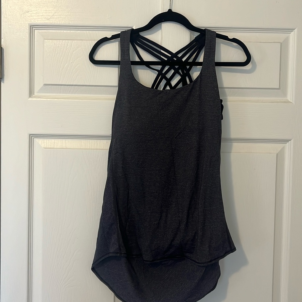 Lululemon tank top size 6